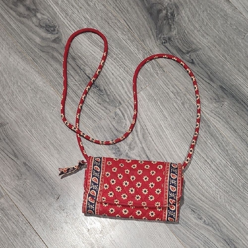 Retired VERA BRADLEY Americana Red Crossbody Wallet Mini Bag
